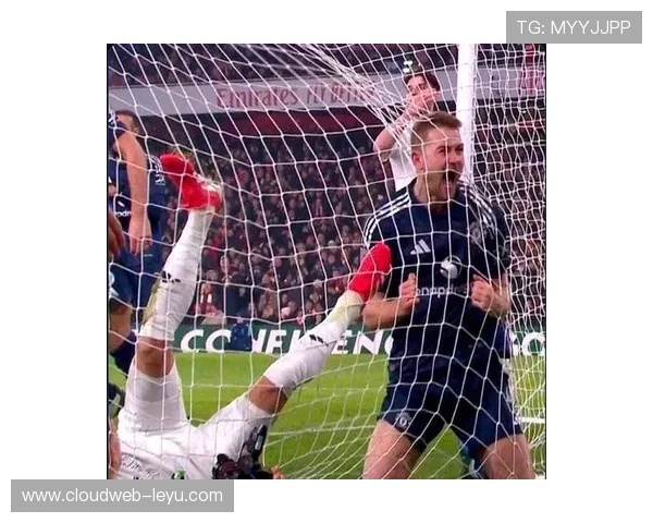 瓦拉内转会曼联受阻?名宿建议:培养马奎尔接班人,红魔防线迎变革 瓦拉内转会曼联受阻?名宿建议:培养马奎尔接班人,红魔防线迎变革